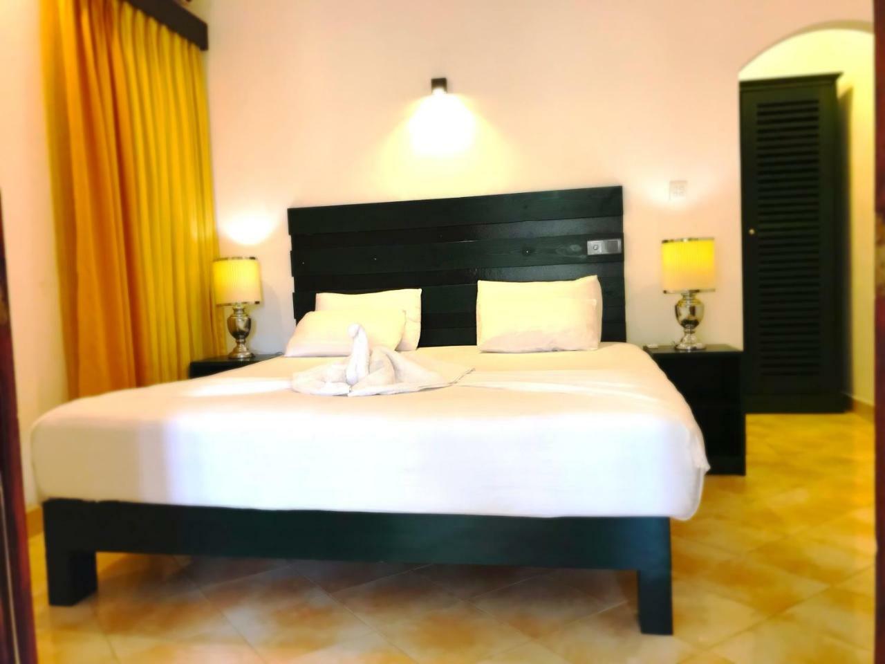 Romantic Garden Hotel Negombo Exterior foto